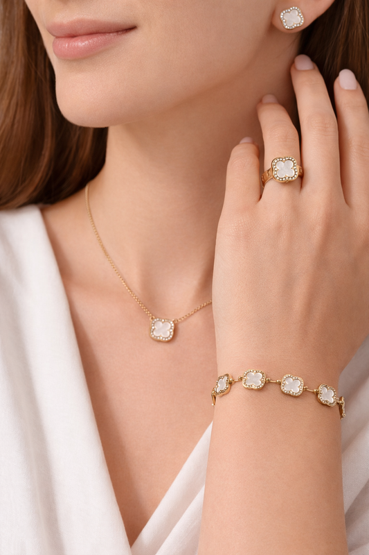 White Clover Set