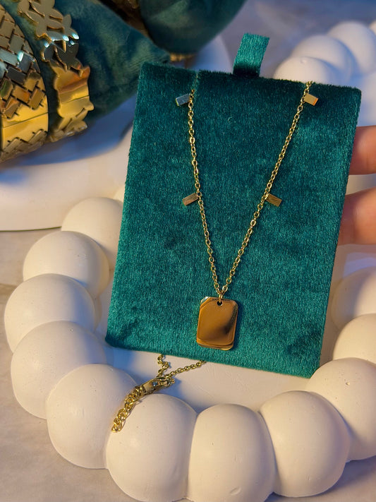 Golden Chain Pendant Necklace