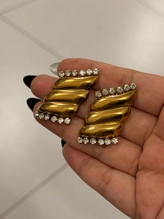 Statement Gold Earrings – Modern Twist Design