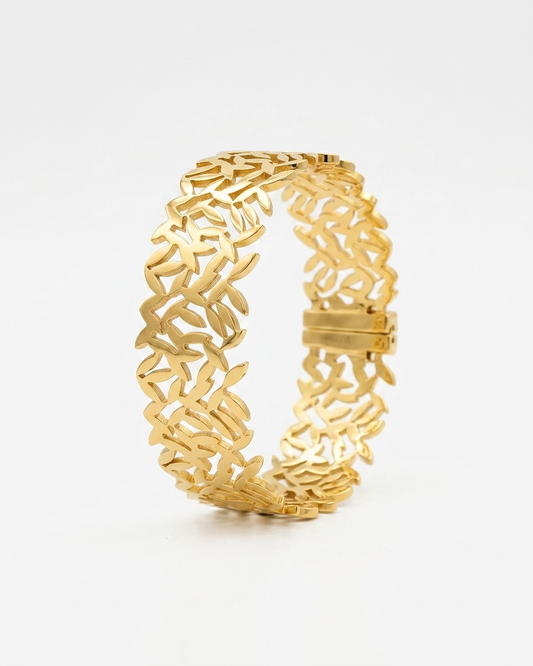 Leaf Pattern Gold Bangle – Elegant Anti-Tarnish Bangle