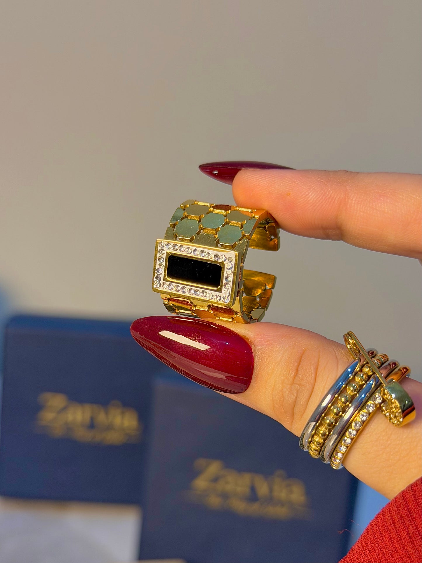 Luxe Noir Adjustable Stainless Steel Statement Ring – Gold