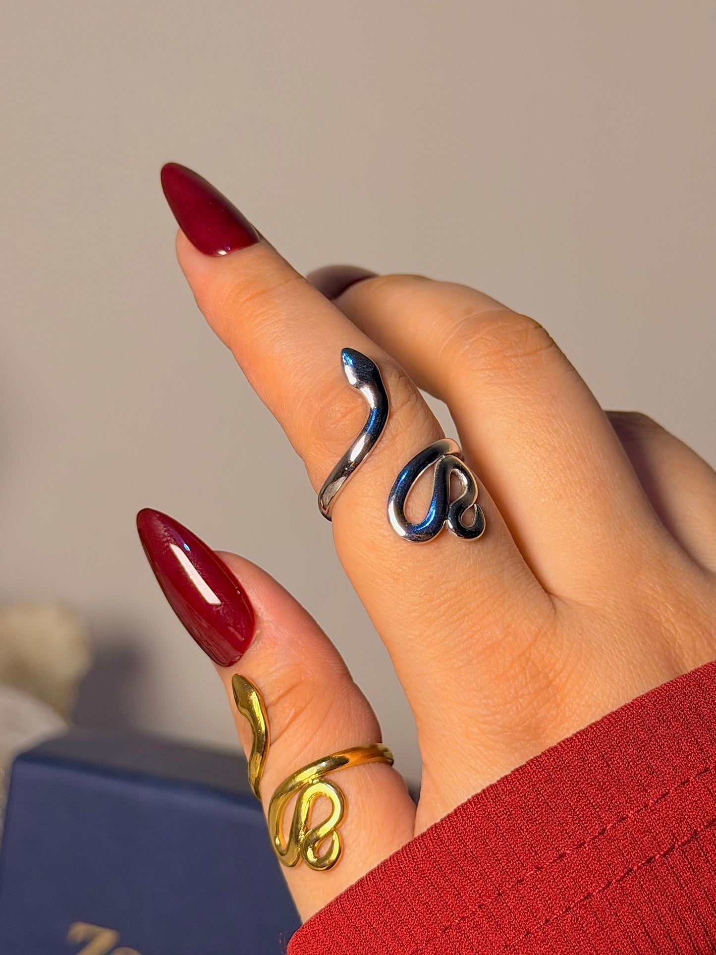 Sleek Snake Ring - Statement Design
