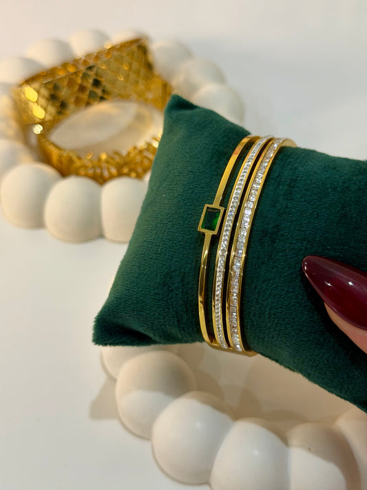 Luxury Gold Stainless Steel Bangle with Emerald Accent