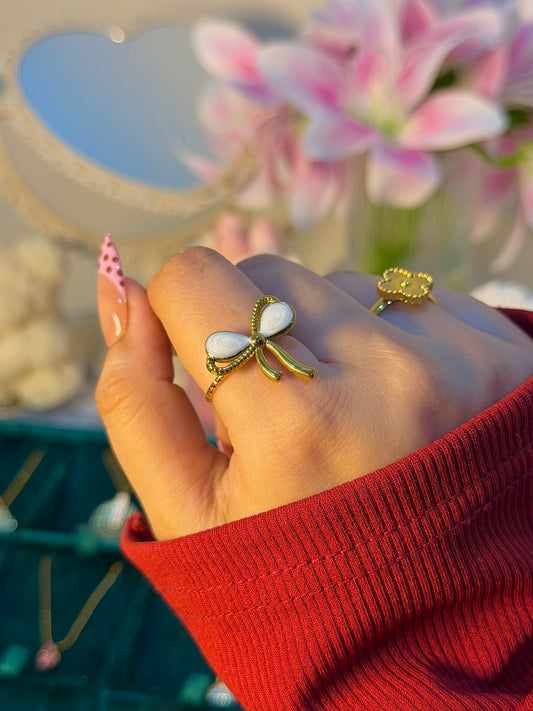 Elegant Bow Gold Ring with Pearl Detailing
