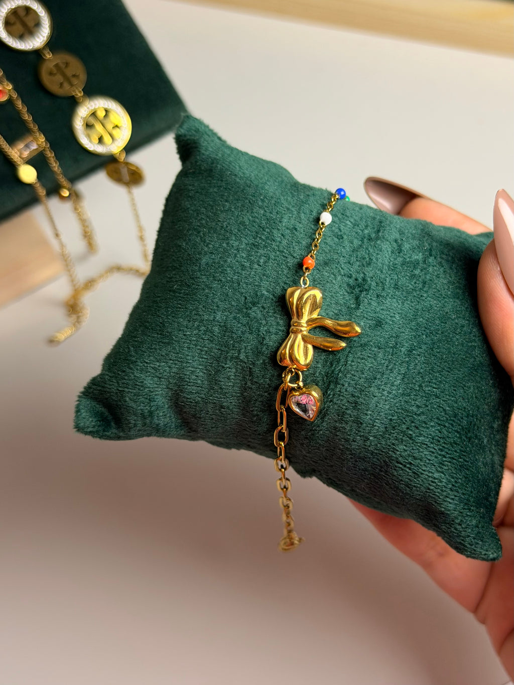 Charming Gold Bow Bracelet with Heart and Colorful Beads