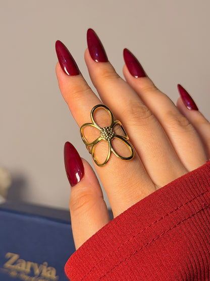 Open Flower Ring - Floral Outline Design