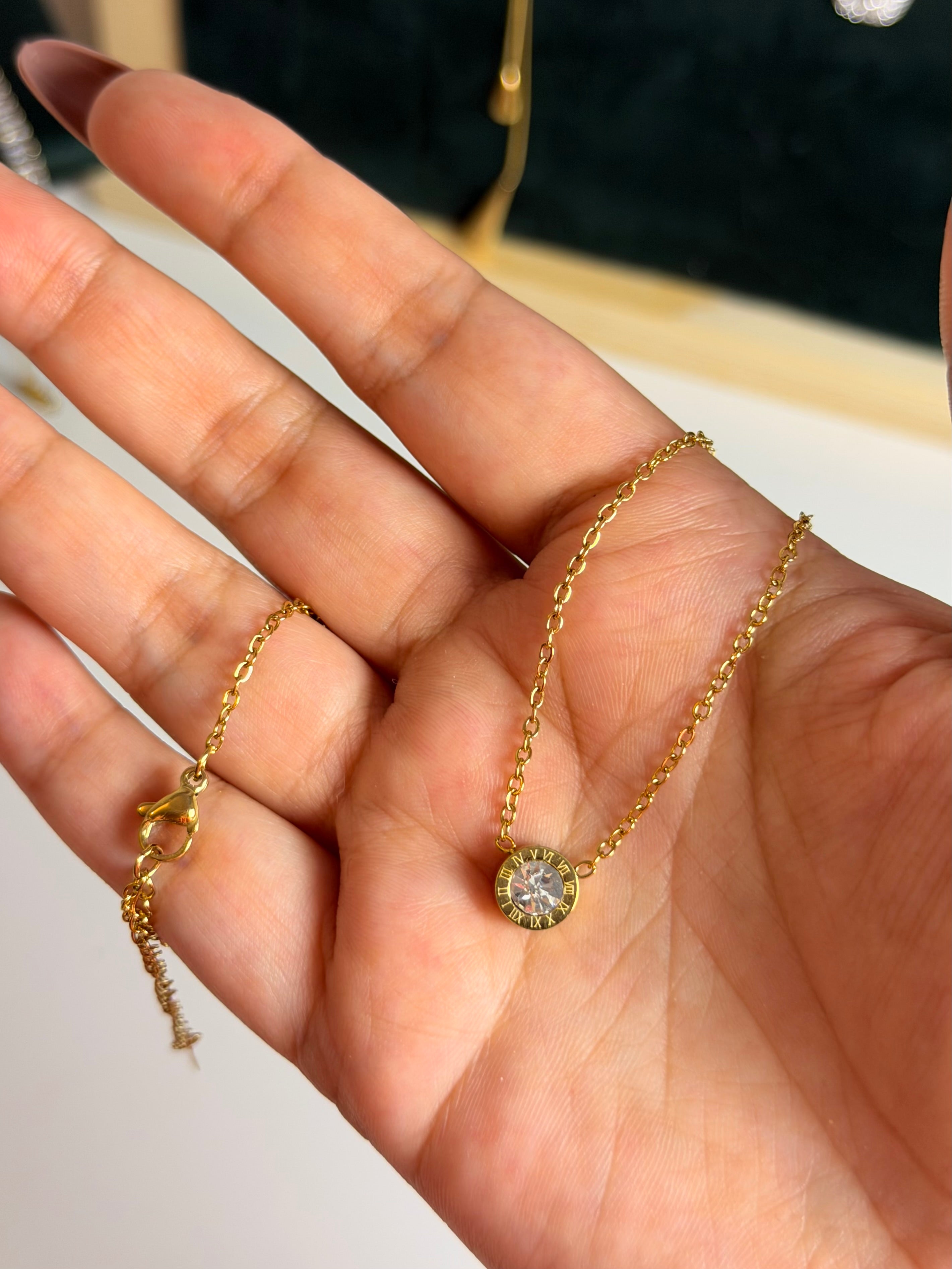 Minimal Gold Crystal Pendant Necklace