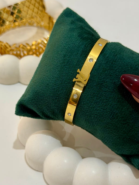 Classic Detail Metal Bangle