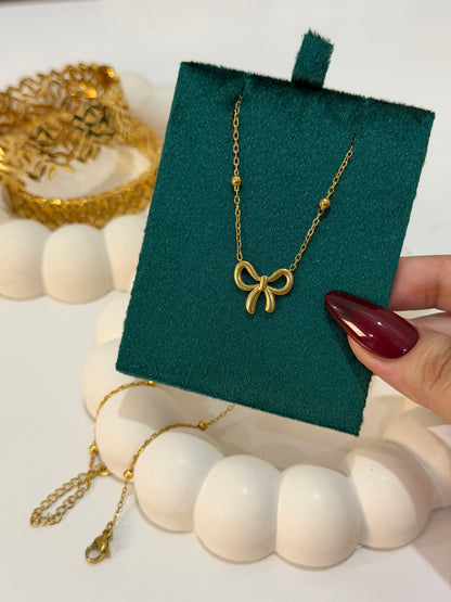 Bow Pendant Necklace