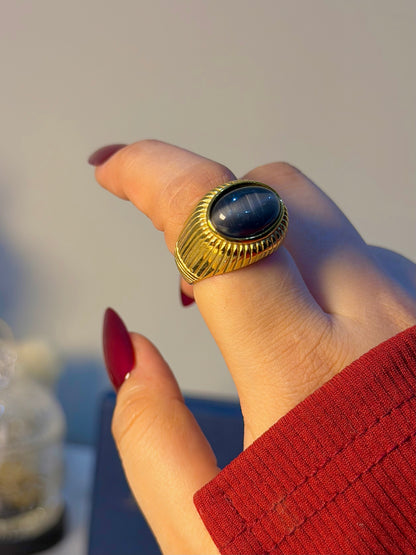 Vintage Black Onyx Statement Ring for Women – Gold