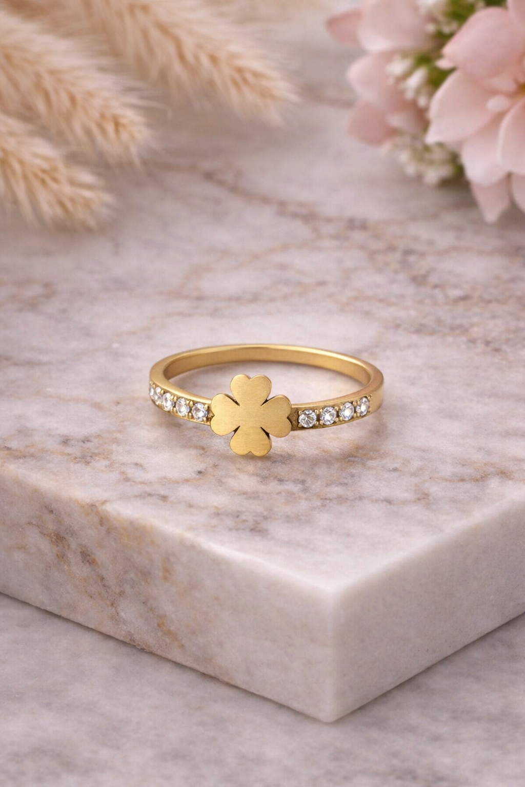 Clover Design Ring with Stones