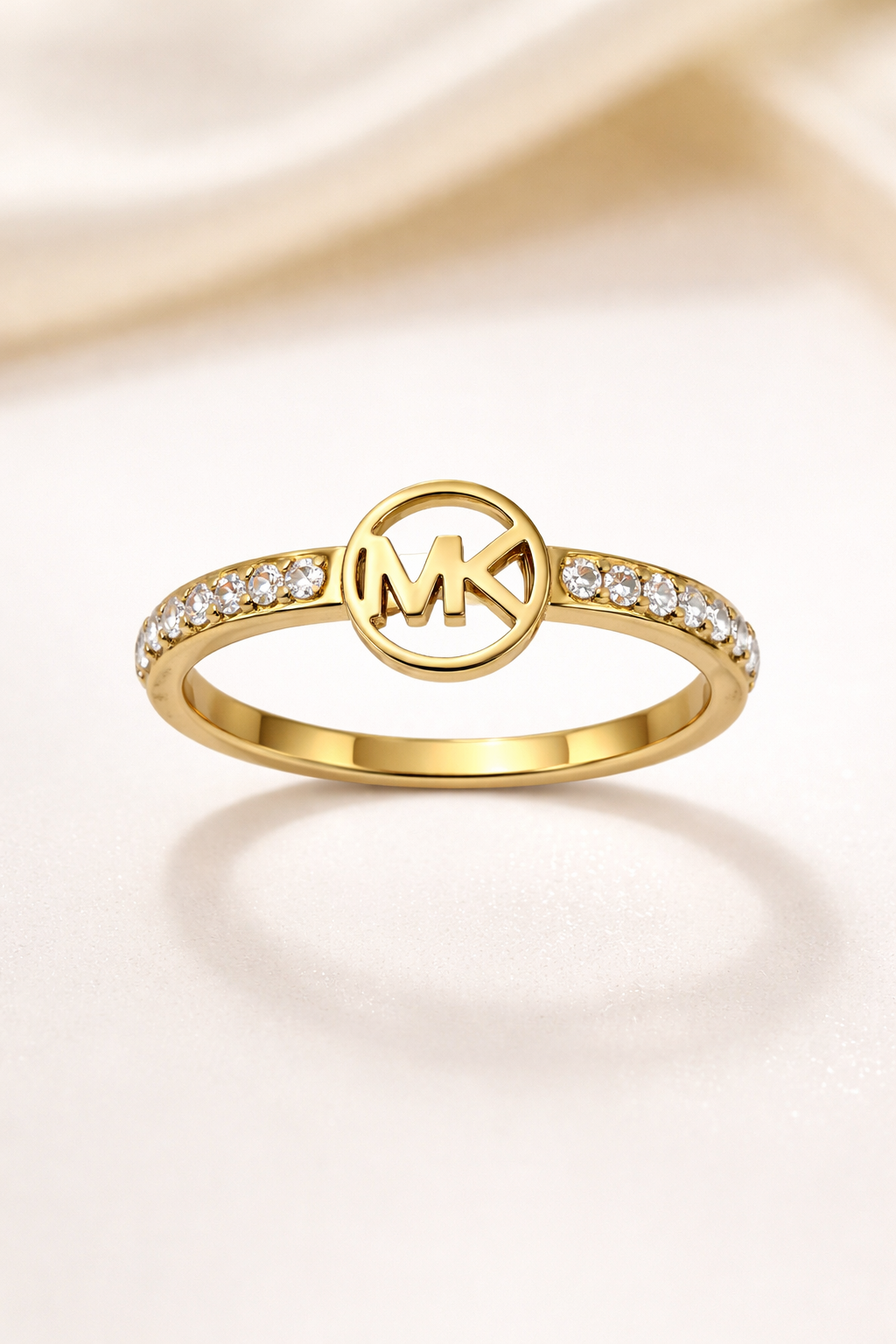 Luxury Design Ring with Stones