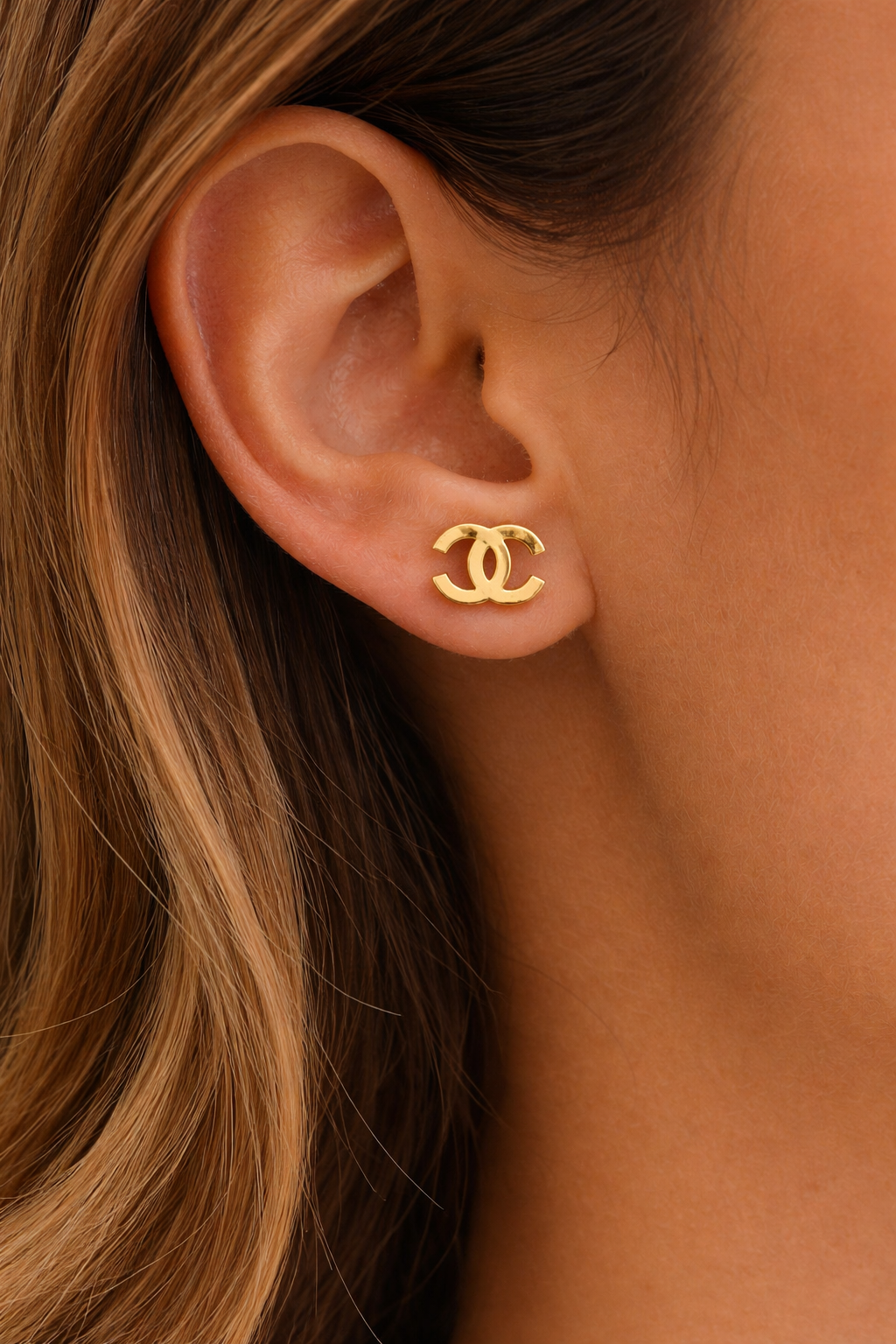 Stylish Stainless Steel Jewellery Set – Necklace, Bracelet & Ear Studs