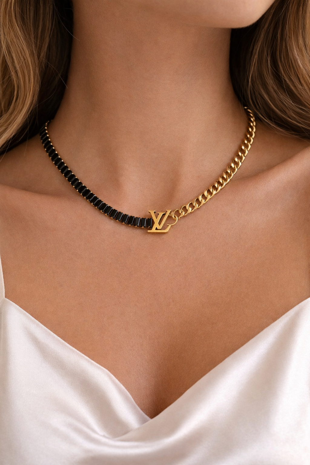 Stainless Steel Jewellery Set – Necklace, Bracelet & Ear Studs