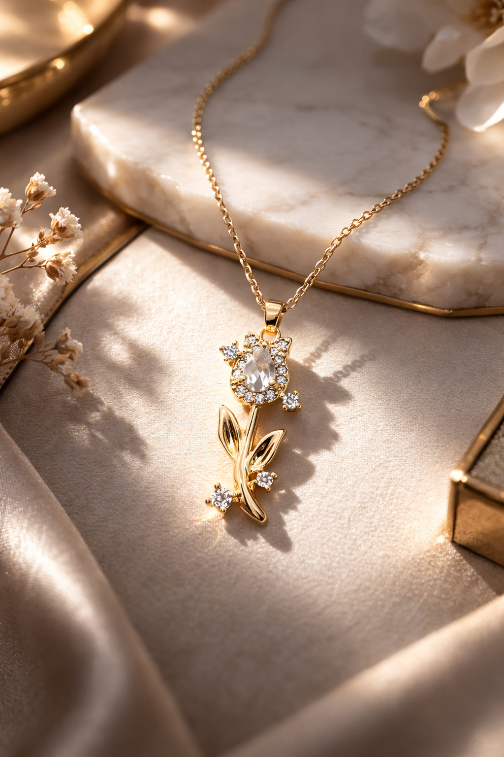 Luxury Rose Statement Pendant Necklace – Gold Finish