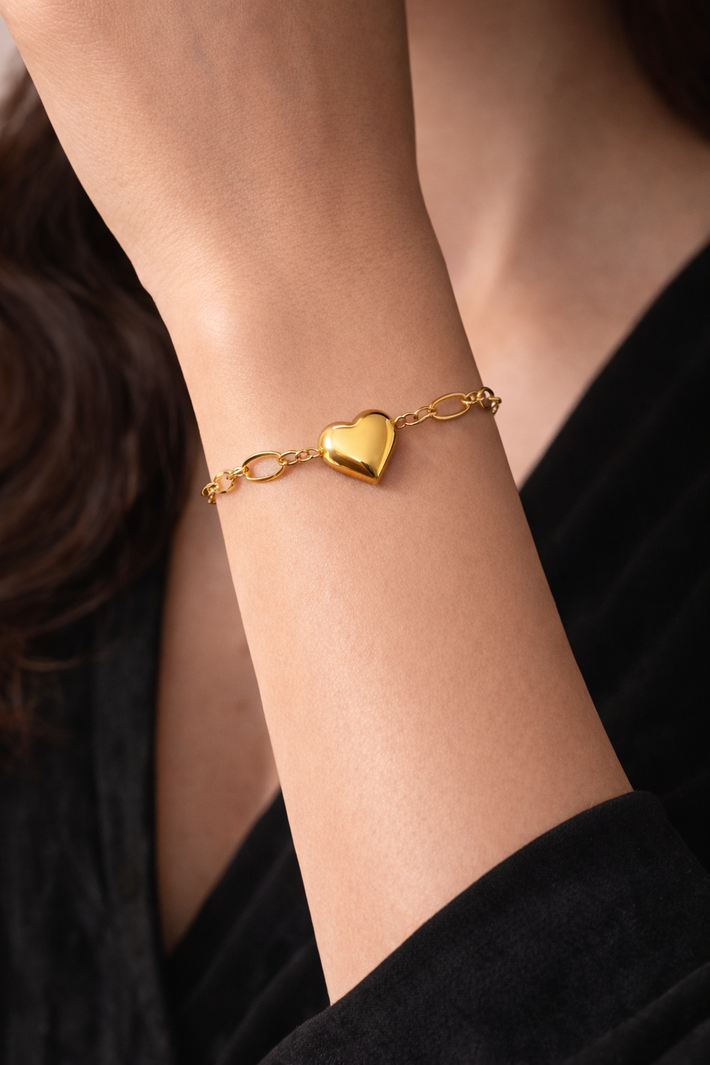 Gold Heart Bracelet with Oval Link Chain