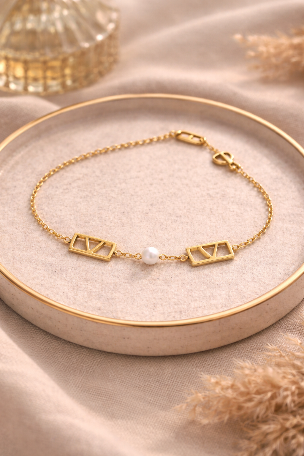 Elegant Gold "V" Design Bracelet with Pearl | Limited Edition