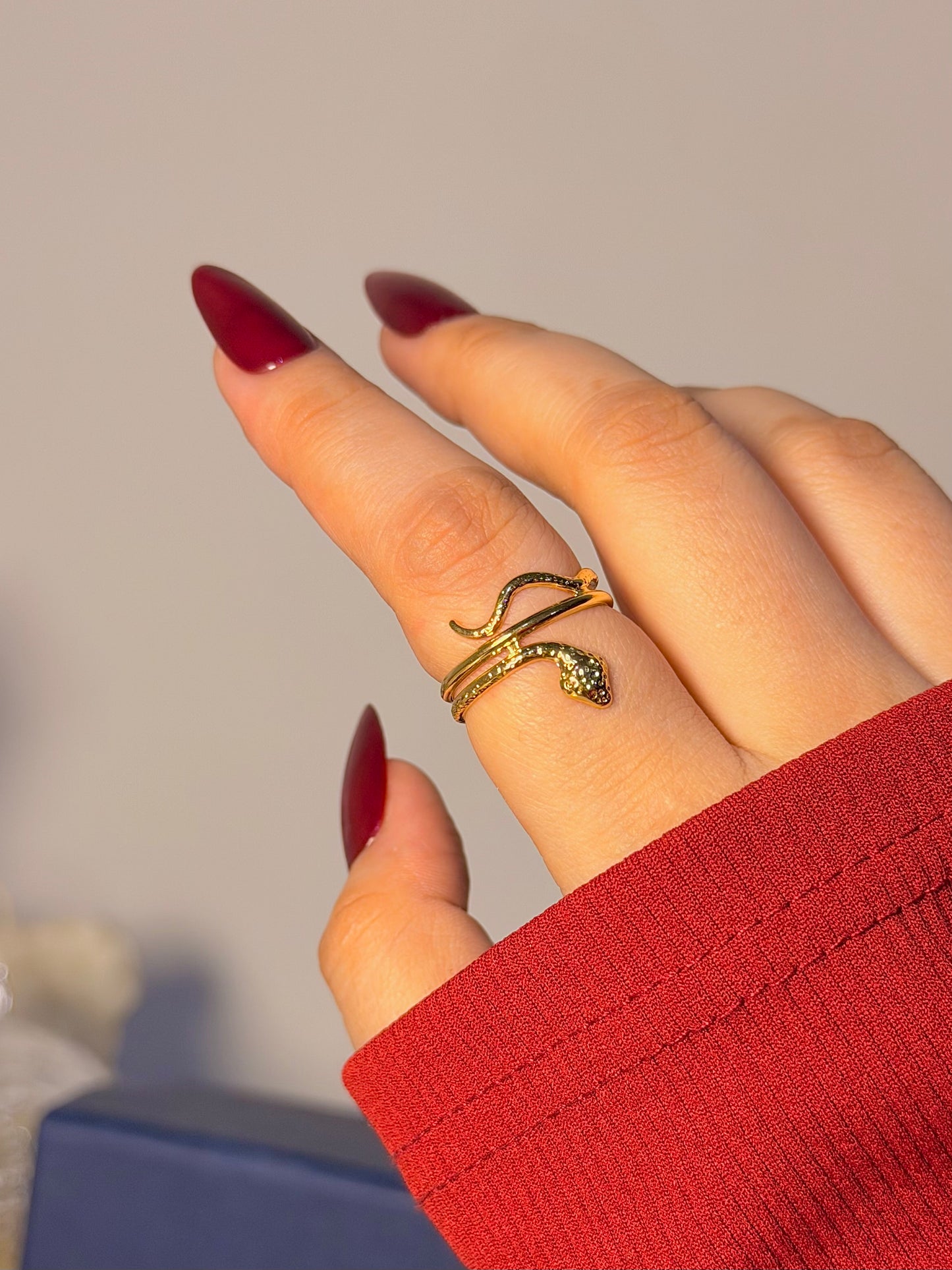 Minimal Snake Ring - Everyday Essential