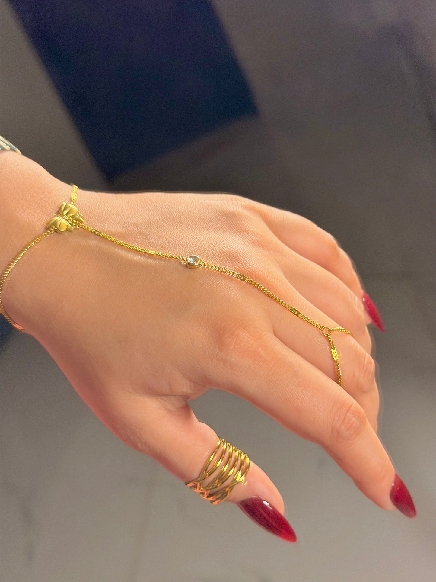 Luxe Knot Hand Chain Bracelet