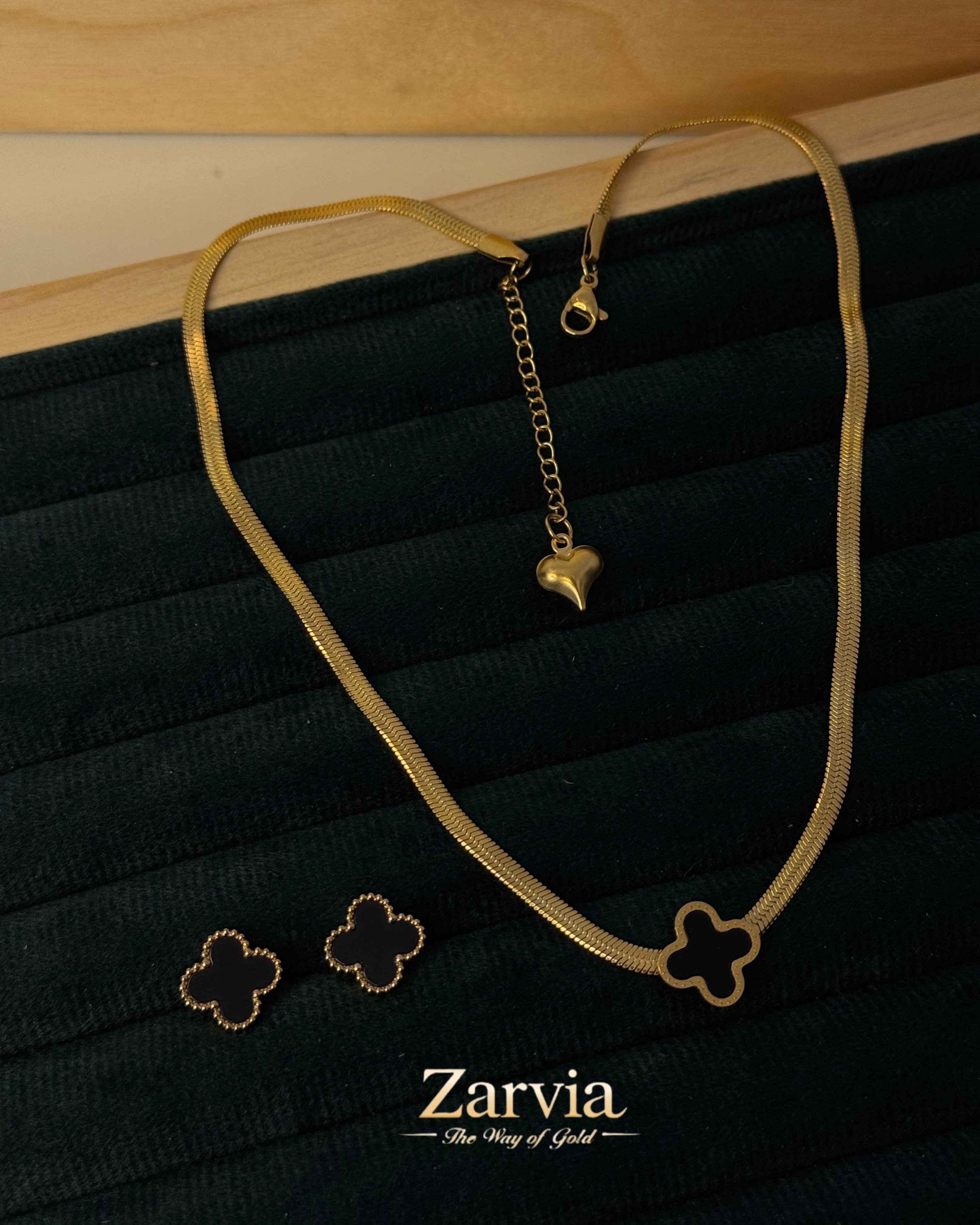 Black Van Cleef Luxe Set