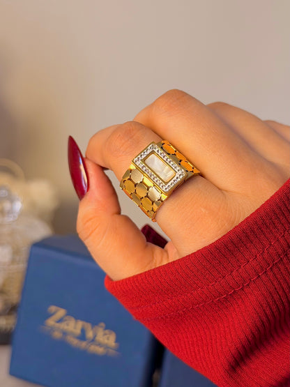 Geometric Mother of Pearl Cocktail Ring – Gold