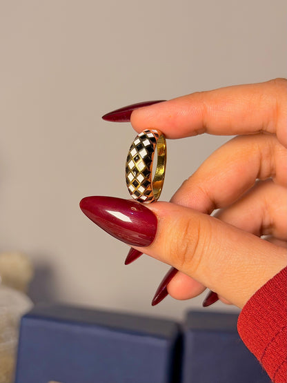 Retro Checker Ring - Trendy Geometric Band