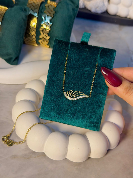 Elegant Golden Feather Necklace with Sparkling Rhinestones