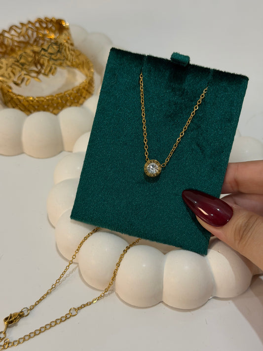 Minimal Gold Crystal Pendant Necklace