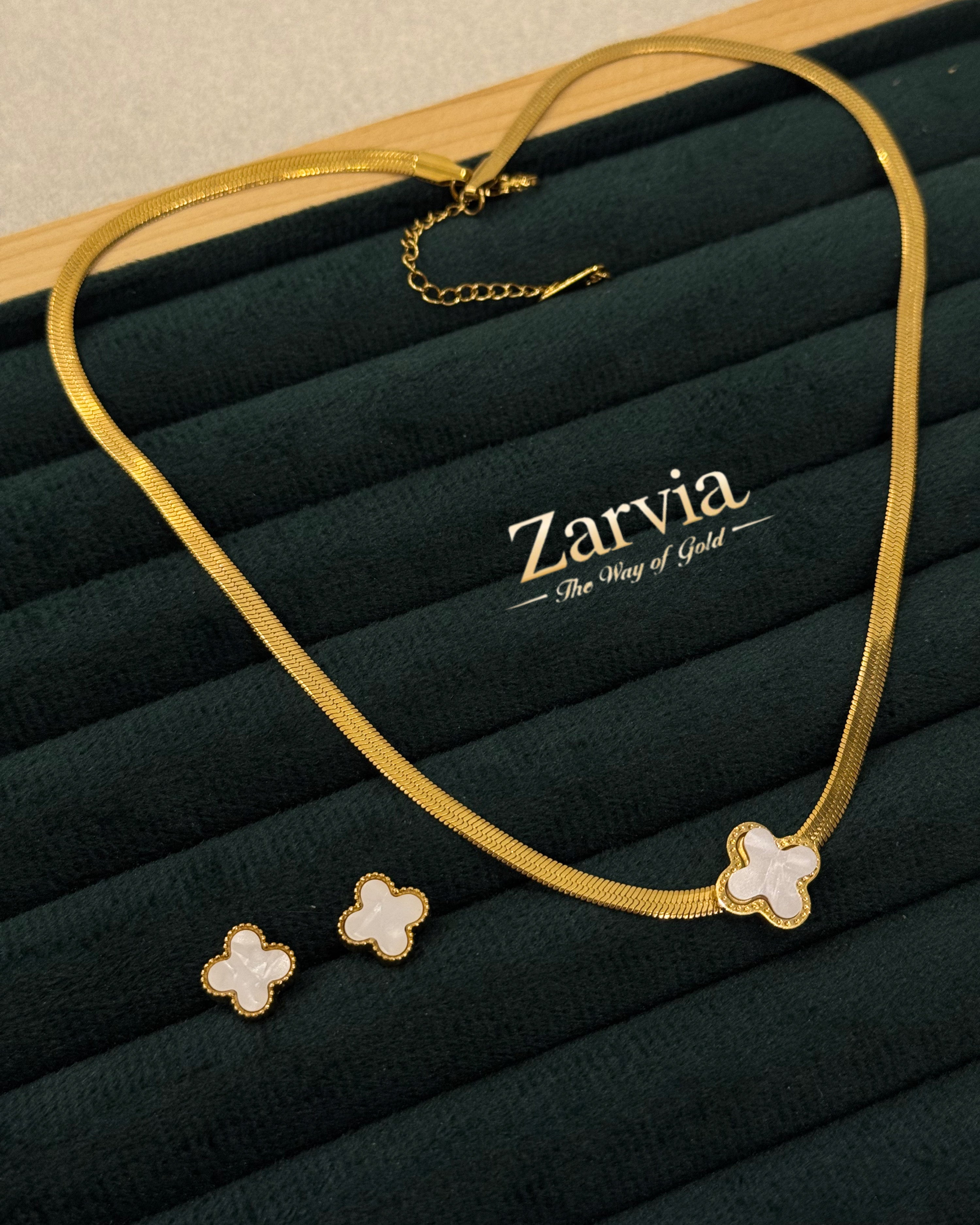 Pearl Clover Premium Duo Set