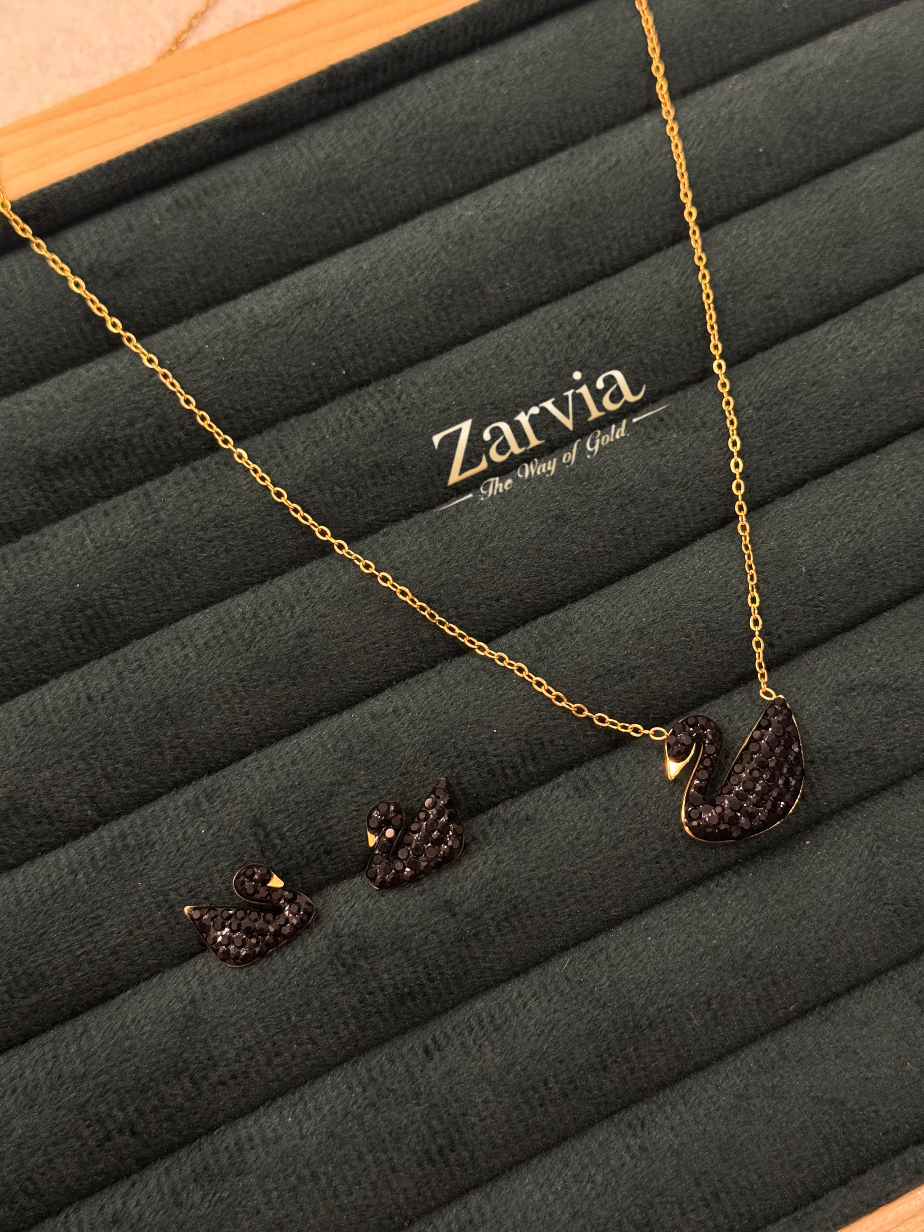 Midnight Swan Must-Have Duo