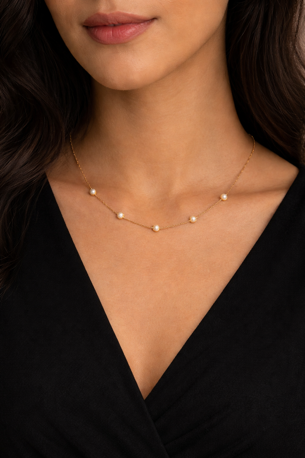Must-Have Elegant 5 Pearl Necklace