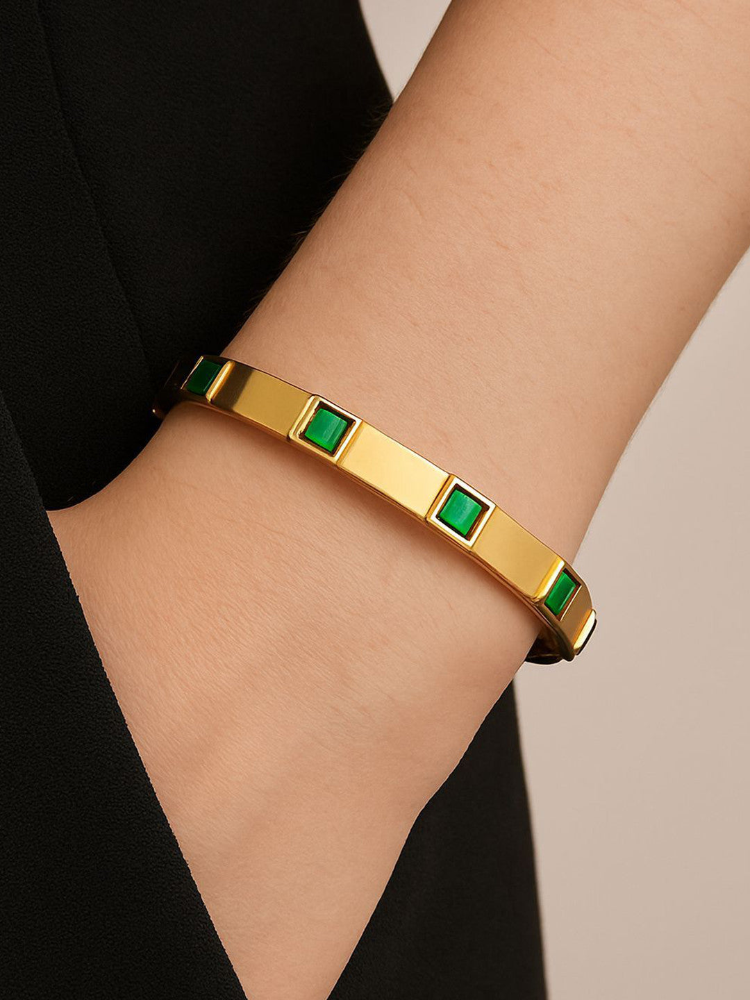 Emerald Square Stone Bangle