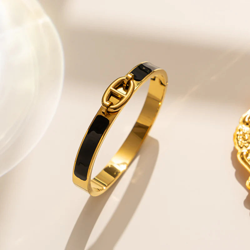 High-End Golden Statement Bangle