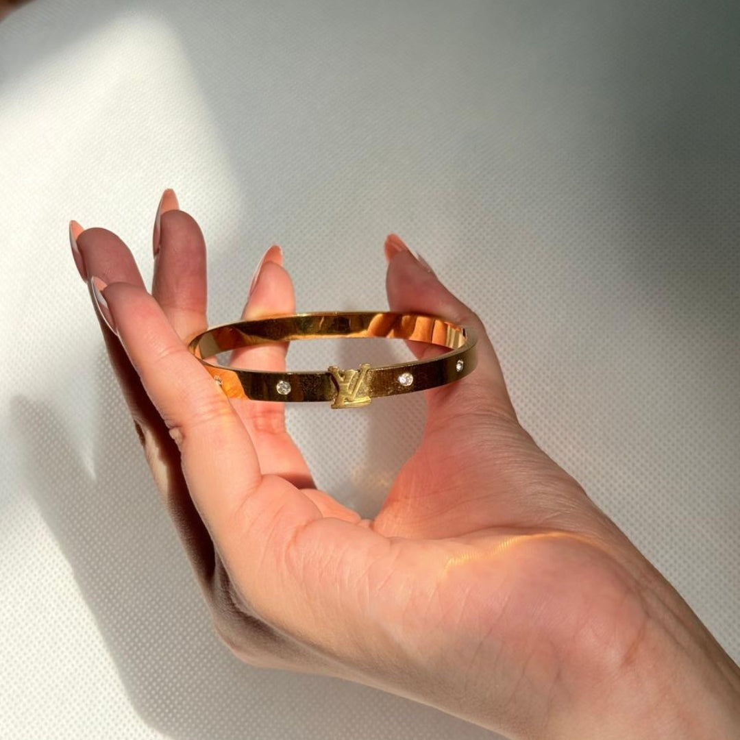 Classic Detail Metal Bangle