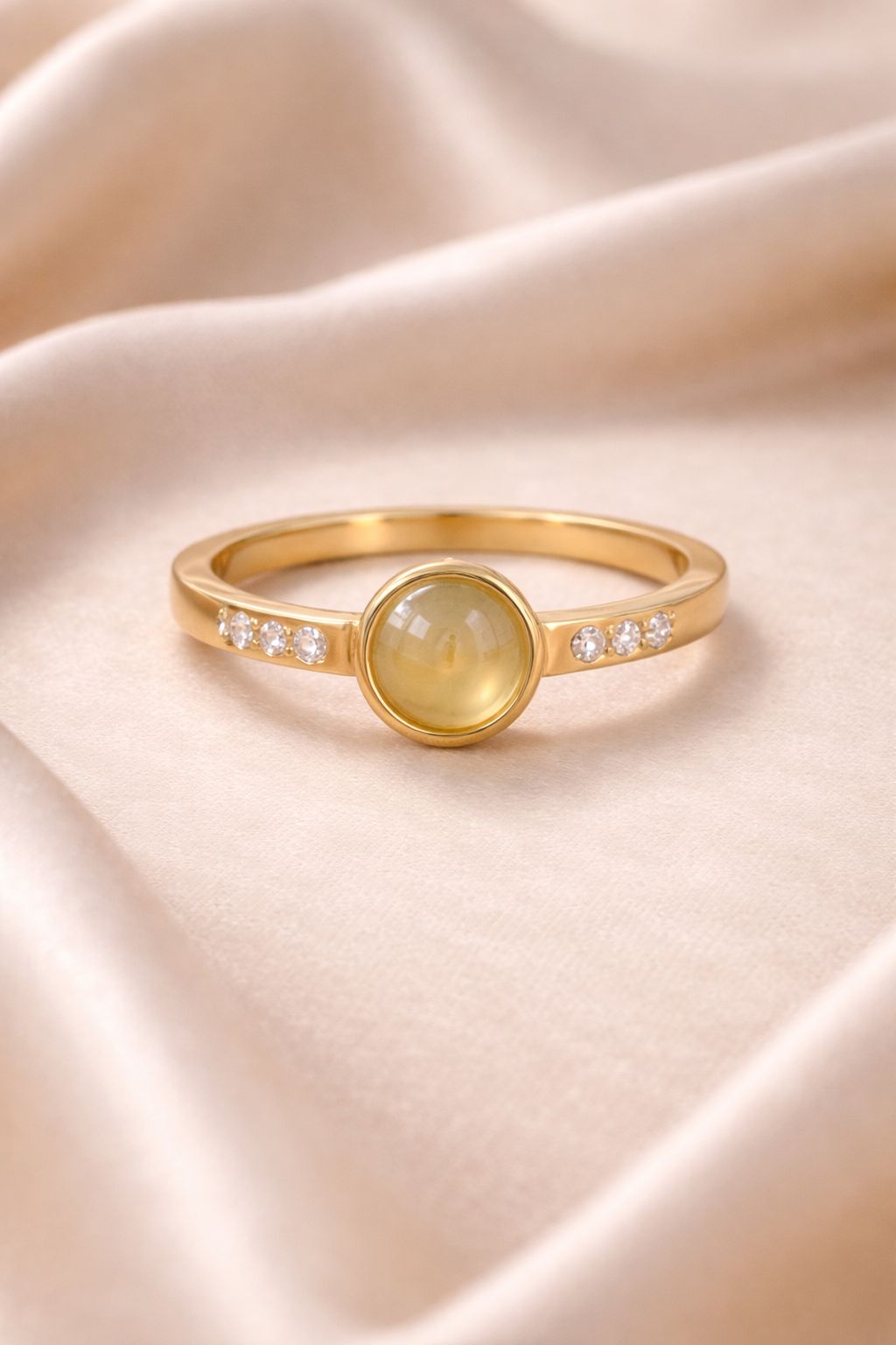 Crystal Ring with Rhinestone