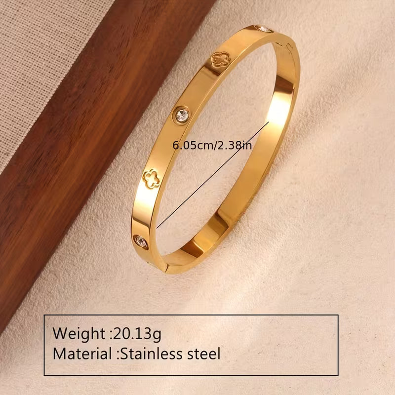 Chic Golden Metal Bangle