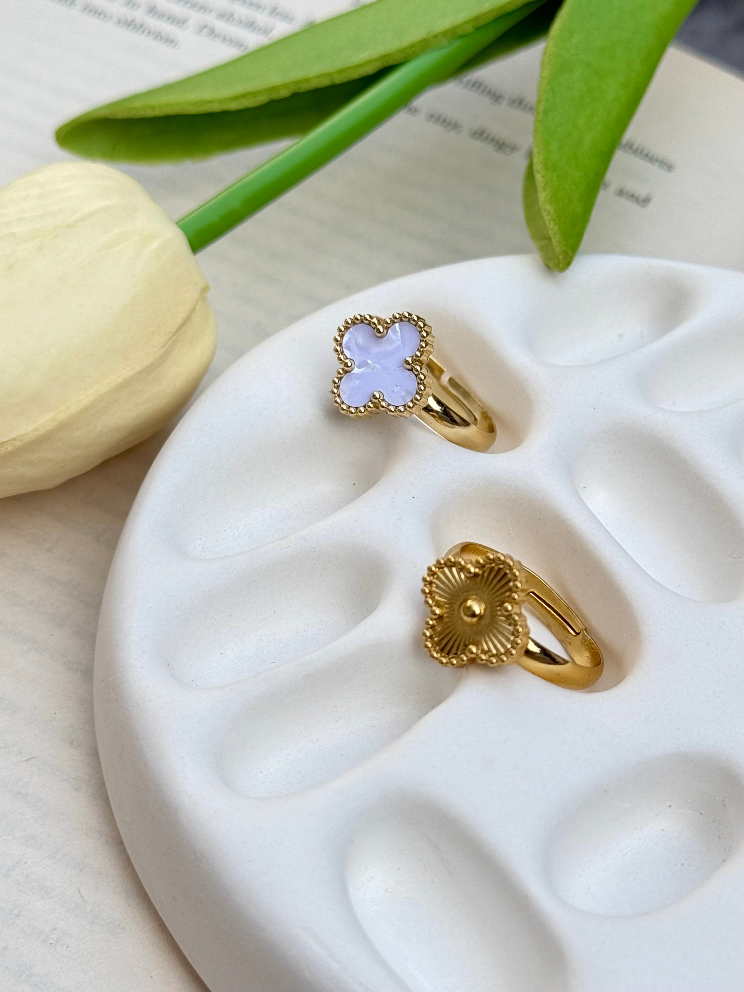 Gold Clover Statement Ring – Luxury Floral Adjustable Ring