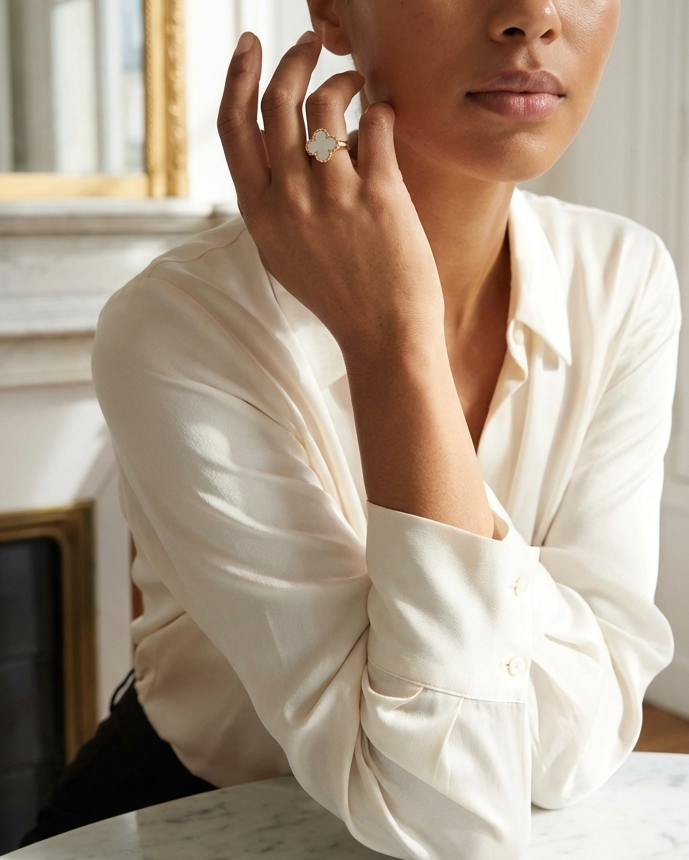 Gold Mother-of-Pearl Clover Ring