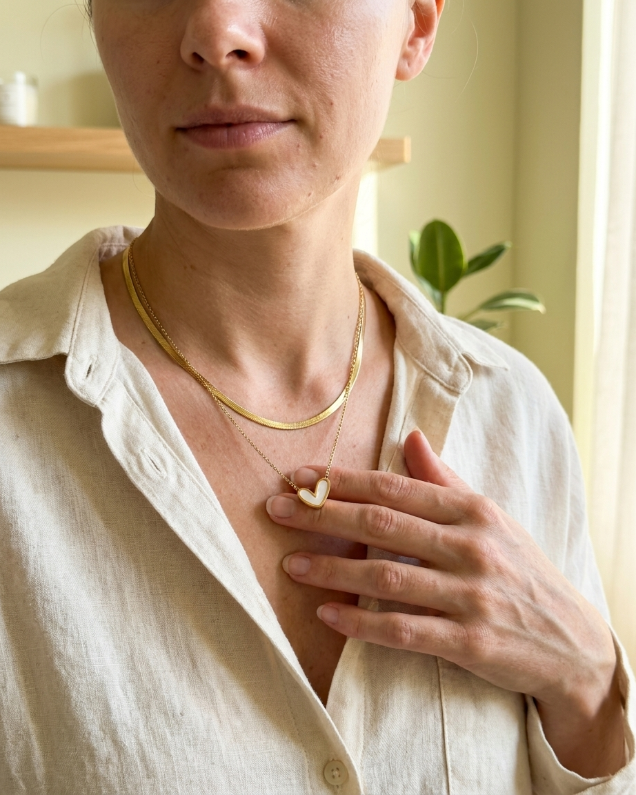 Minimal Heart Pendant Layered Necklace Set