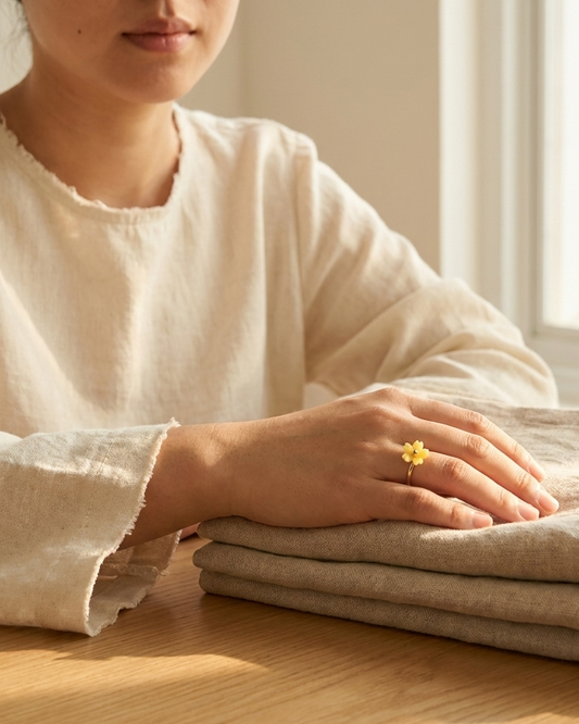 Yellow Flower Ring – Delicate Gold Floral Design