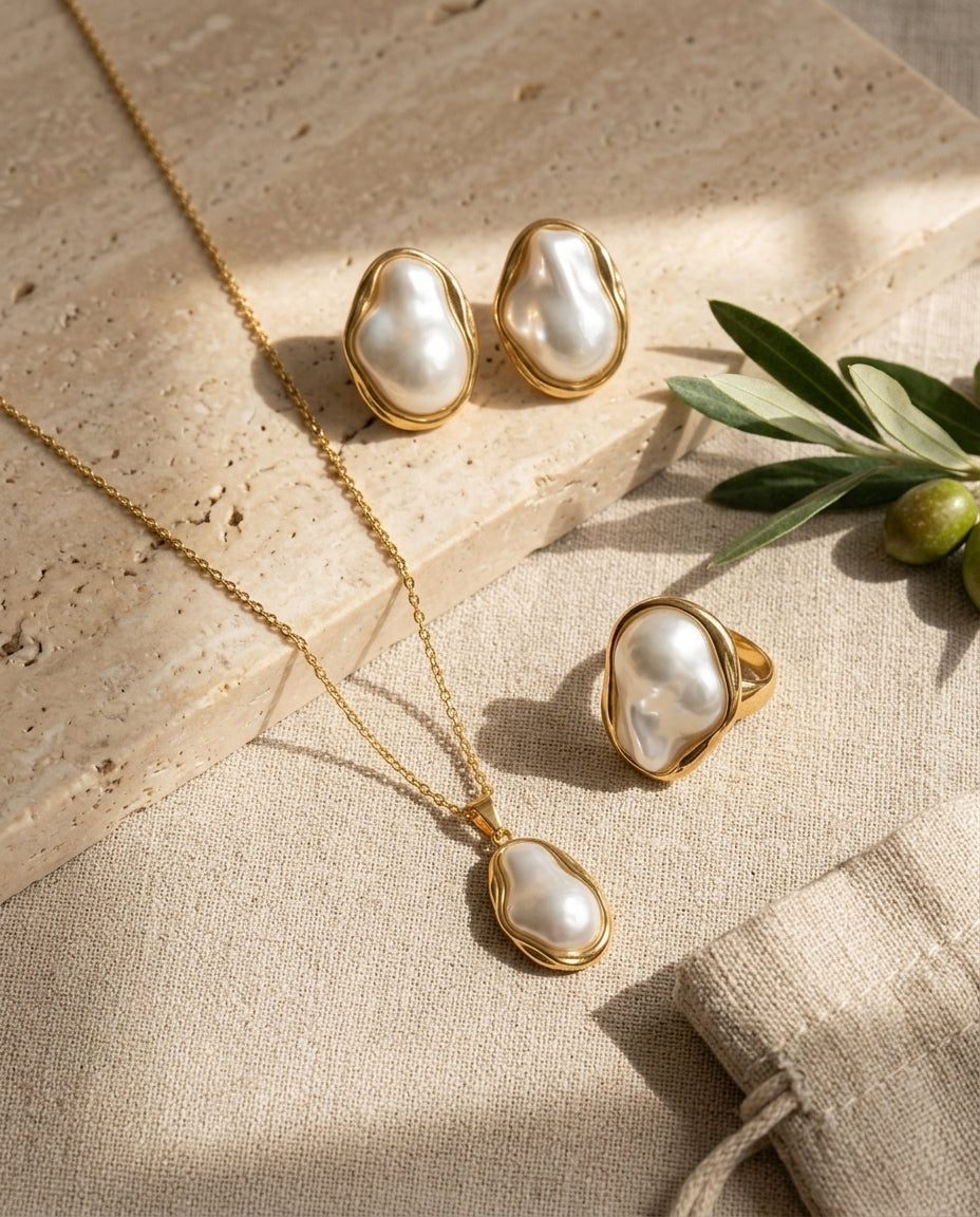 Luxury Chunky Pearl Jewellery Set – Necklace, Ring & Earrings