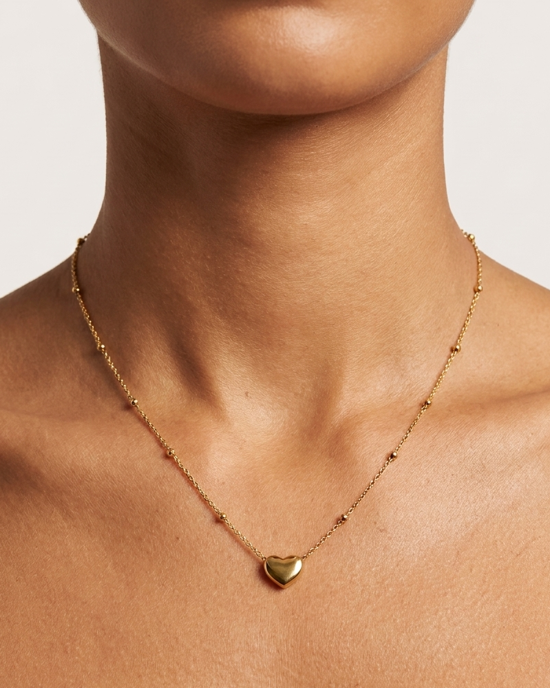 Minimal Gold Heart Necklace