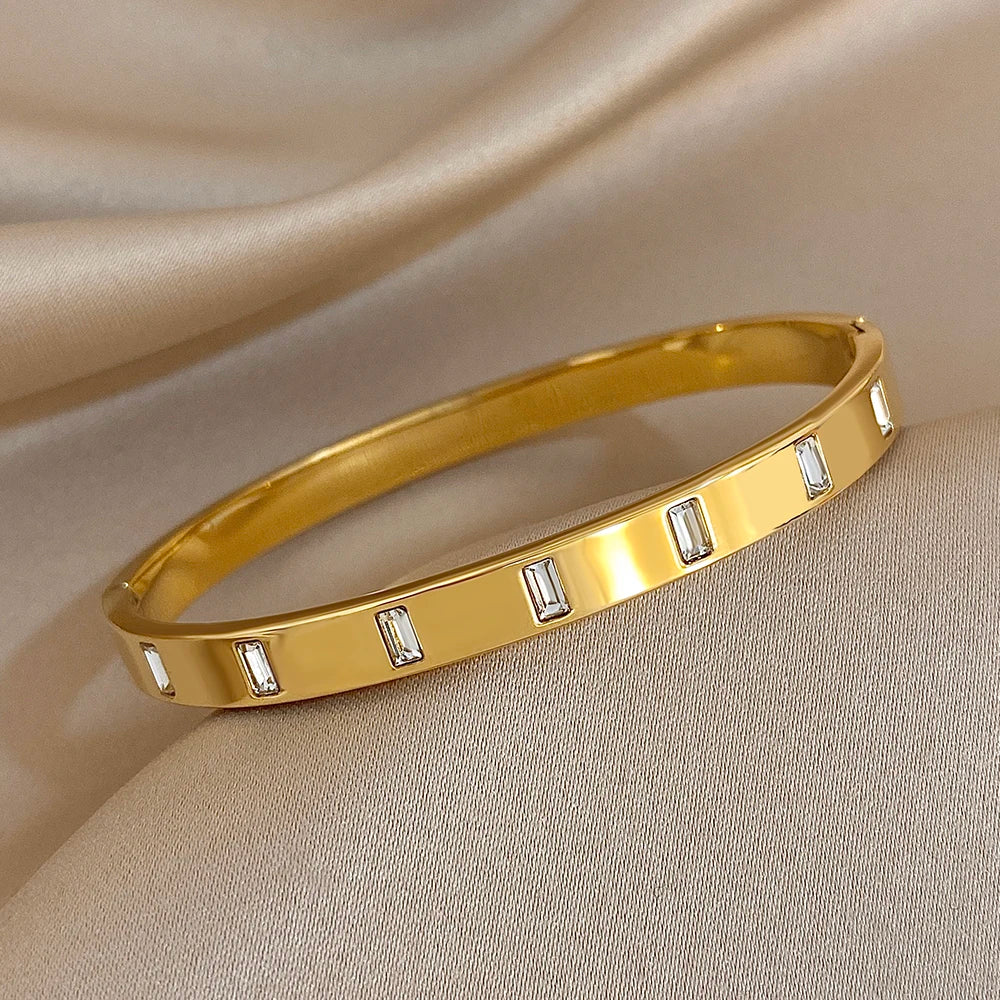 Luxury Golden Metal Bangle with Stones