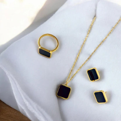 Black Stone Jewellery Set – Necklace, Ring & Ear Studs Trio – Elegant Collection